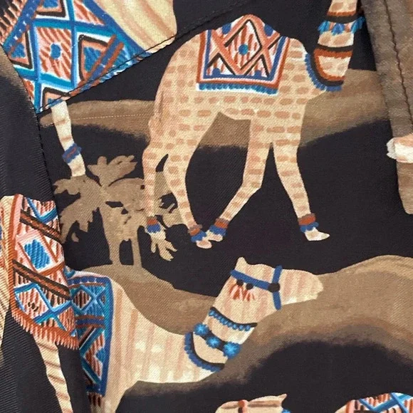 J. McLaughlin Darcey Silk Blend Button Front Blouse - Camel Print - Small - NWOT - Picture 12 of 13